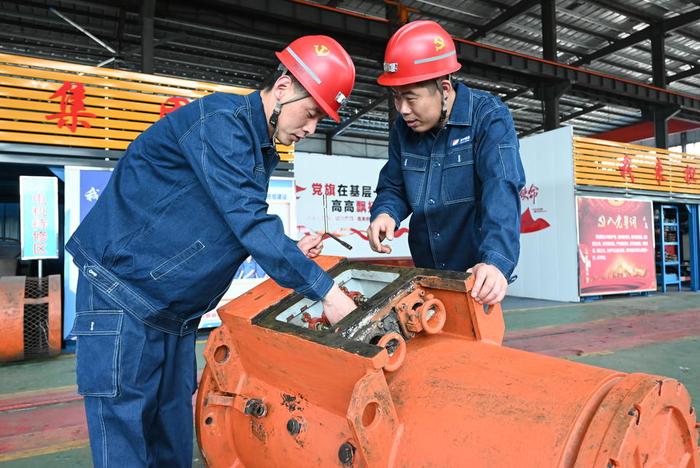 “临沂锅炉工匠才齐聚，美好职业新机遇启航”